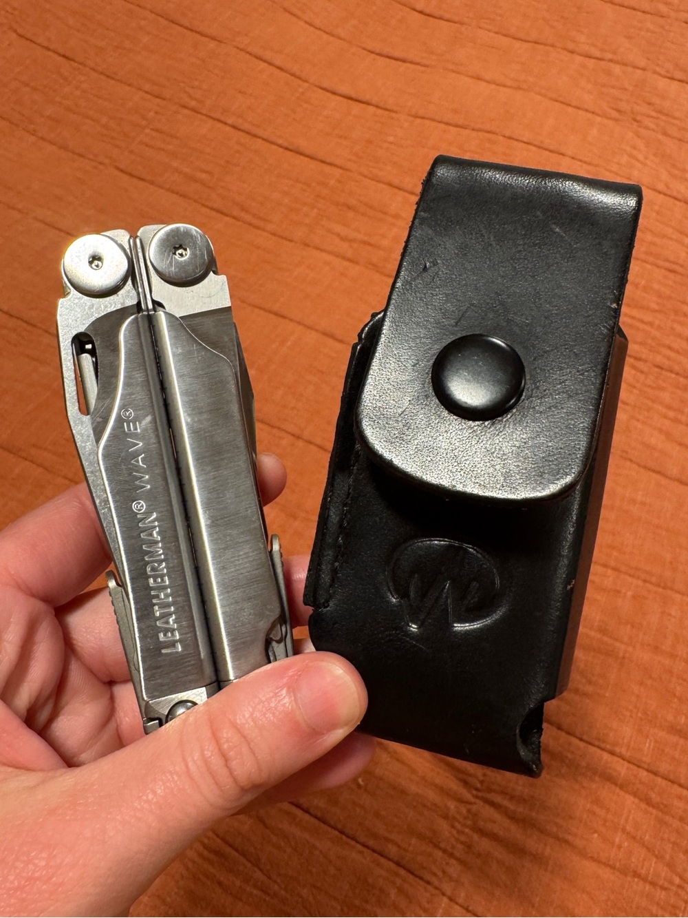 Leatherman Wave Stainless Steel Multitool with Black Leather Sheath